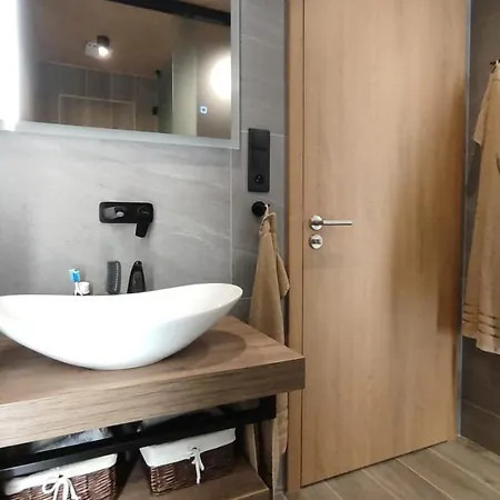 S Vyhladom Na Stity Ovruc 312