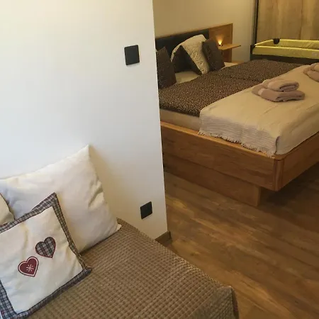 S Vyhladom Na Stity Ovruc 312 Štrbské Pleso