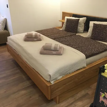 S Vyhladom Na Stity Ovruc 312 Apart Otel Štrbské Pleso